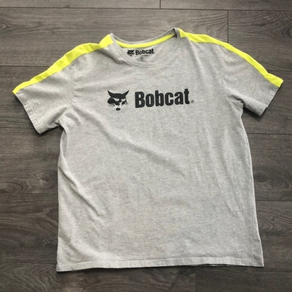 Bobcat t shirt large